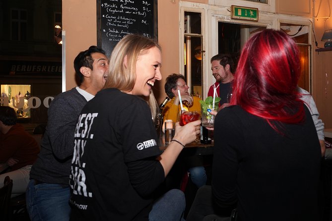 Vienna After Dark: Private Evening Food & Drink Experience - How much food and drink should you expect?
