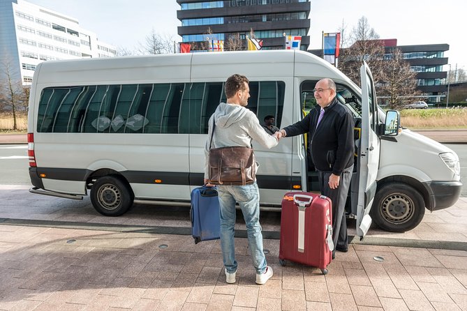 Vienna Airport Departure Transfer (Hotel to Vienna Airport) - What the pickup feels like at departure time