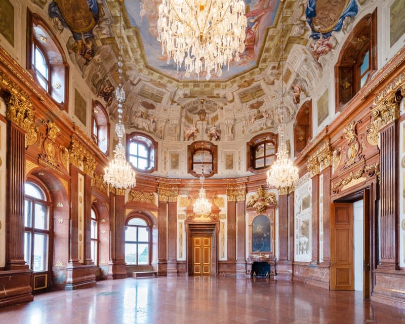 Vienna: Belvedere Palace Skip-the-Line Tour - Meeting the guide at the Upper Belvedere