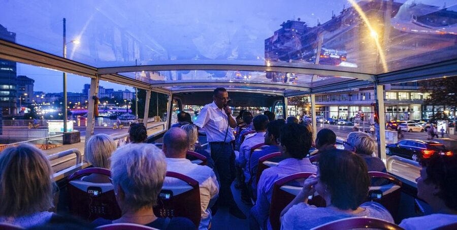 Vienna: Big Bus City Highlights Night Tour with Live Guide - The State Opera sets the tone