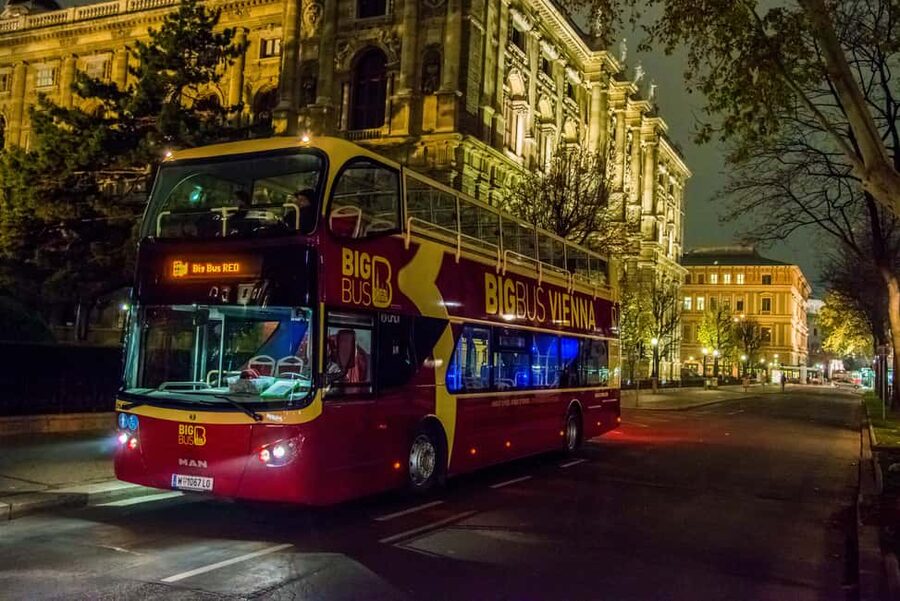 Vienna: Big Bus City Highlights Night Tour with Live Guide - Choosing your seat on the open-top bus