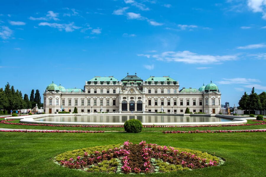 Vienna: Big Bus Hop-On, Hop-Off Tour by Open-Top Bus - The Palace Route to Schönbrunn and Belvedere
