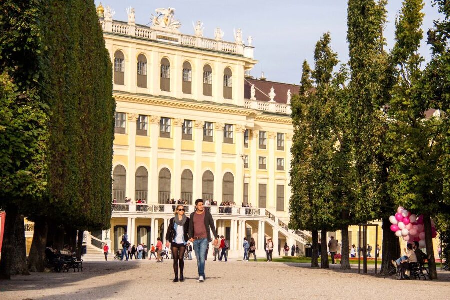 Vienna: Bus & Schönbrunn Palace Skip-the-Line Guided Tour - Entering Schönbrunn Palace with priority access