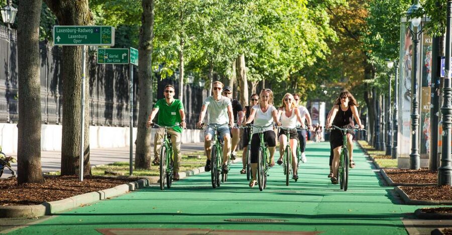 Vienna by Bike 3-Hour All-In-One City Bike Tour in English - Why a bicycle works so well in Vienna