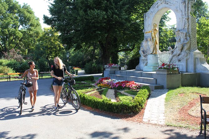Vienna City Bike Tour - Along the Danube and through Vienna’s parks