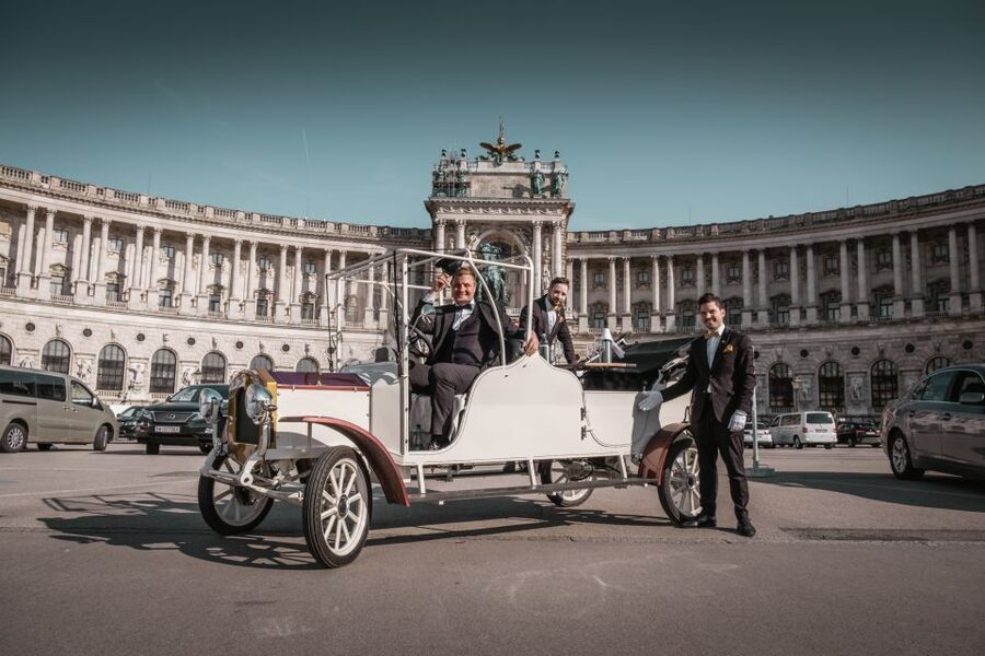 Vienna: City Sightseeing Tour in an Electro Vintage Car - Why this car works well for a first look at Vienna