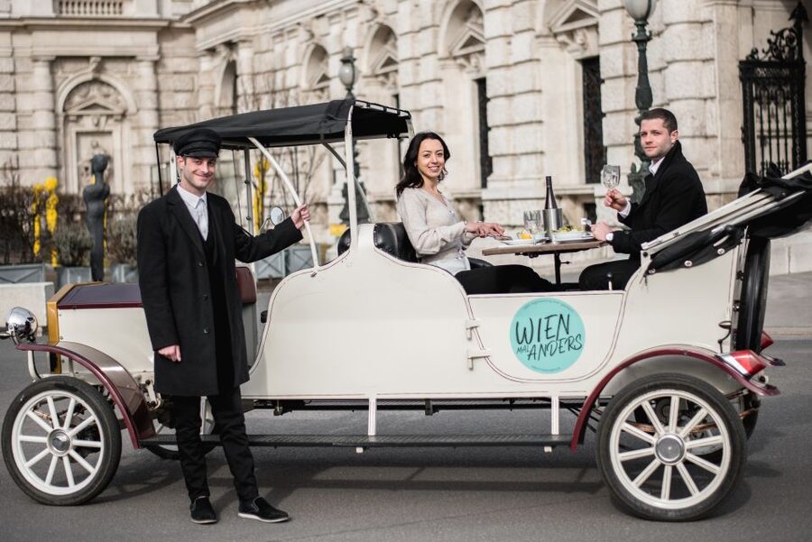 Vienna: City Sightseeing Tour in an Electro Vintage Car - What the electro-vintage car feels like