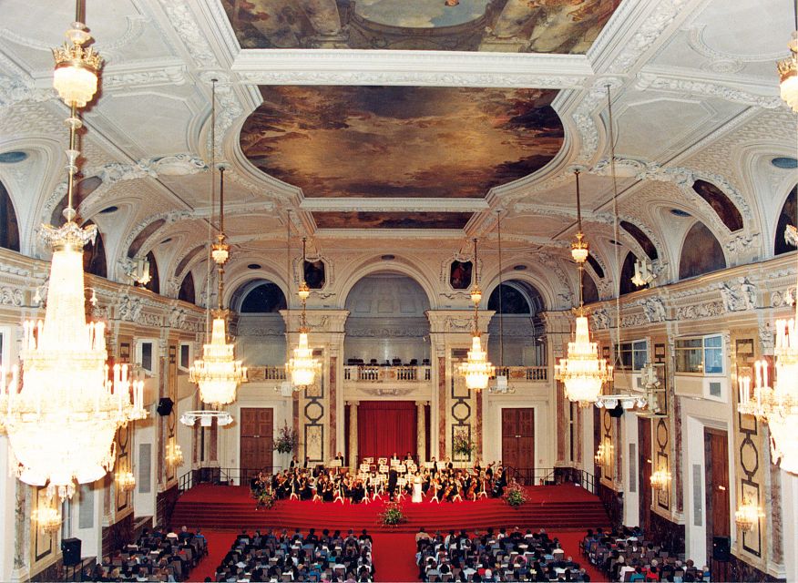 Vienna: Concert Tickets for Vienna Hofburg Orchestra - A concert built for entertainment, not solemn silence