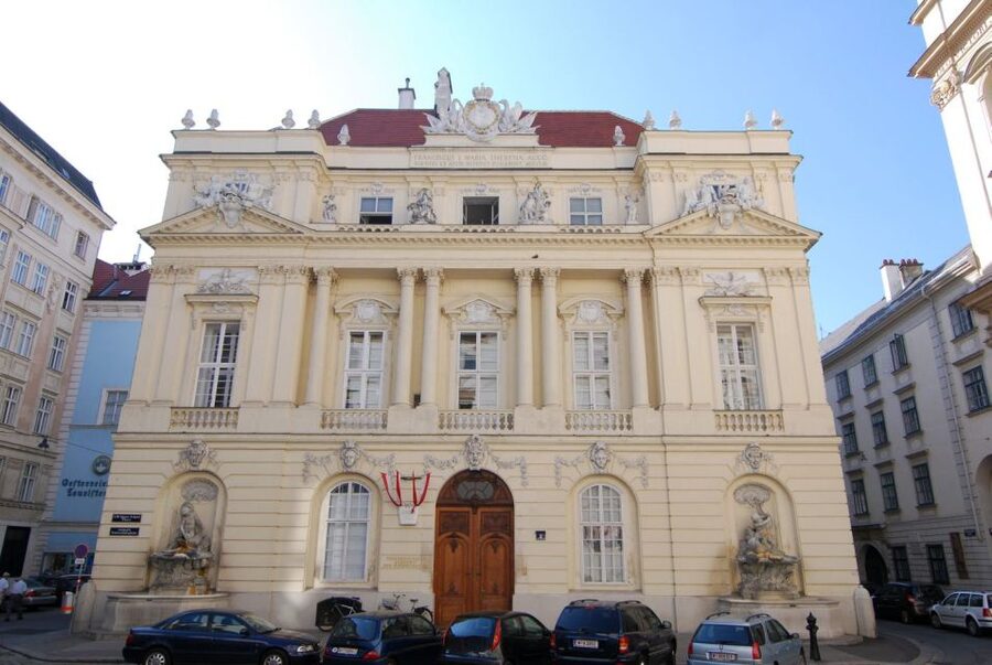 Vienna: Courtyards & Hidden Places Walking Tour - Starting at St. Stephen’s Cathedral