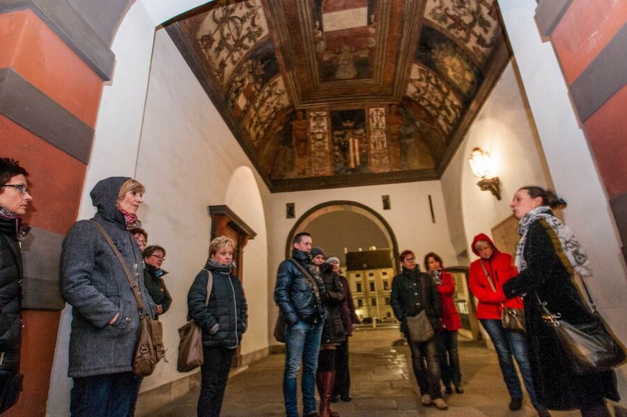 Vienna: Ghosts and Legends Guided Nighttime Walking Tour - Why Vienna feels different after dark