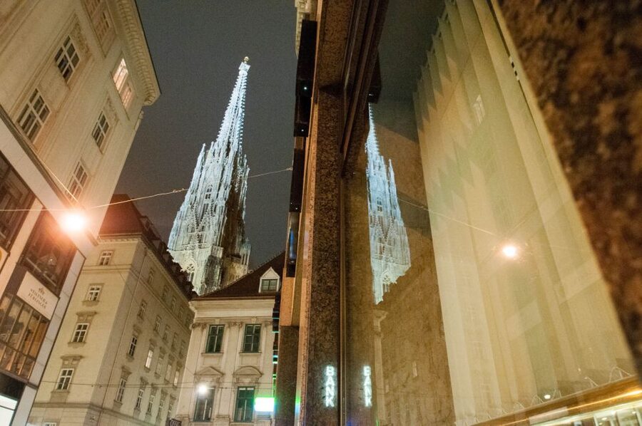 Vienna: Ghosts and Legends Guided Nighttime Walking Tour - Blutgasse, old lanes, and haunted buildings