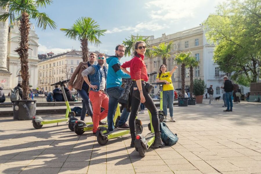 Vienna: Guided Tour by Kick Bike or E-Scooter with a Local - Picking between a kick bike and an e-scooter