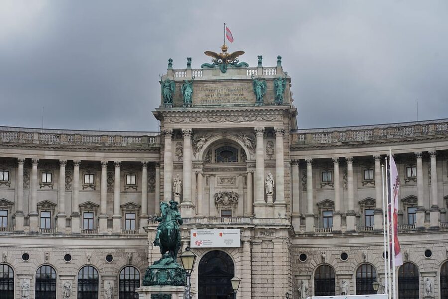 Vienna: Guided Walking Tour of City Highlights & Hidden Gems - Group size, pace, and comfort