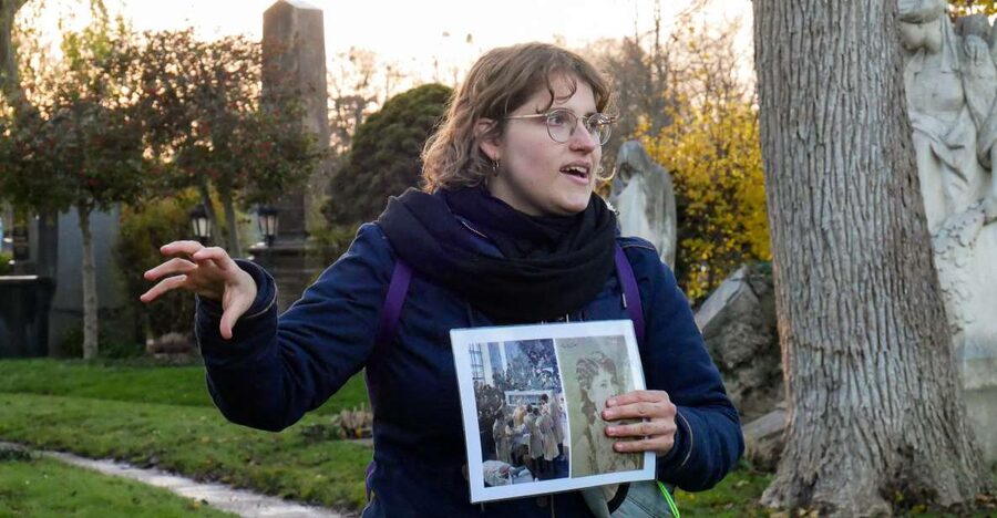 Vienna: Guided Walking Tour of the Central Cemetery - Starting at Tor 2 and finding your bearings