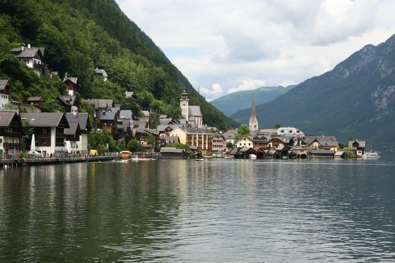 Vienna: Hallstatt, Salzburg, Melk, Alps & Lakes Day Trip - The Salzkammergut route to Hallstatt