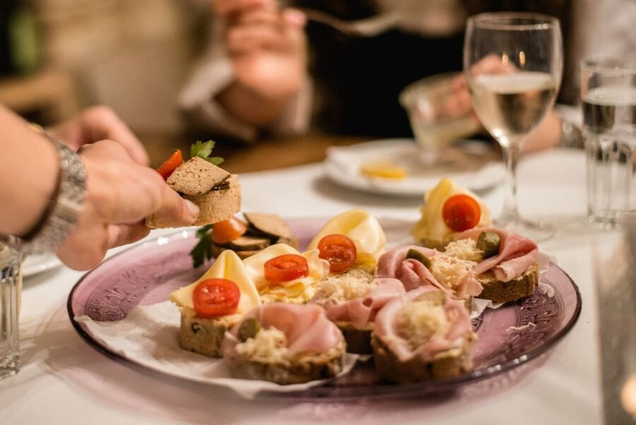 Vienna: Hidden Wine Cellars Tasting Experience - How the $116 price measures up