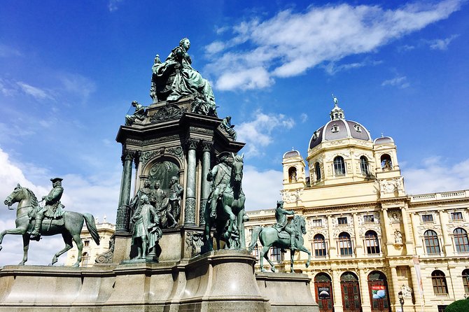 Vienna Historic Center Small Group Walking Tour - What the pace and group size feel like