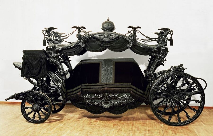Vienna: Imperial Carriage Museum in Schönbrunn Palace Ticket - State coaches, traveling vehicles, and royal children