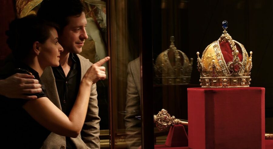 Vienna: Imperial Treasury in the Hofburg Palace - Holy Lance, Holy Grail, and the unicorn horn