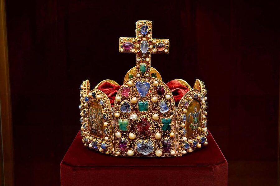 Vienna: Imperial Treasury & New Hofburg Palace Combo Ticket - New Hofburg Palace, armor, music, and dynastic drama