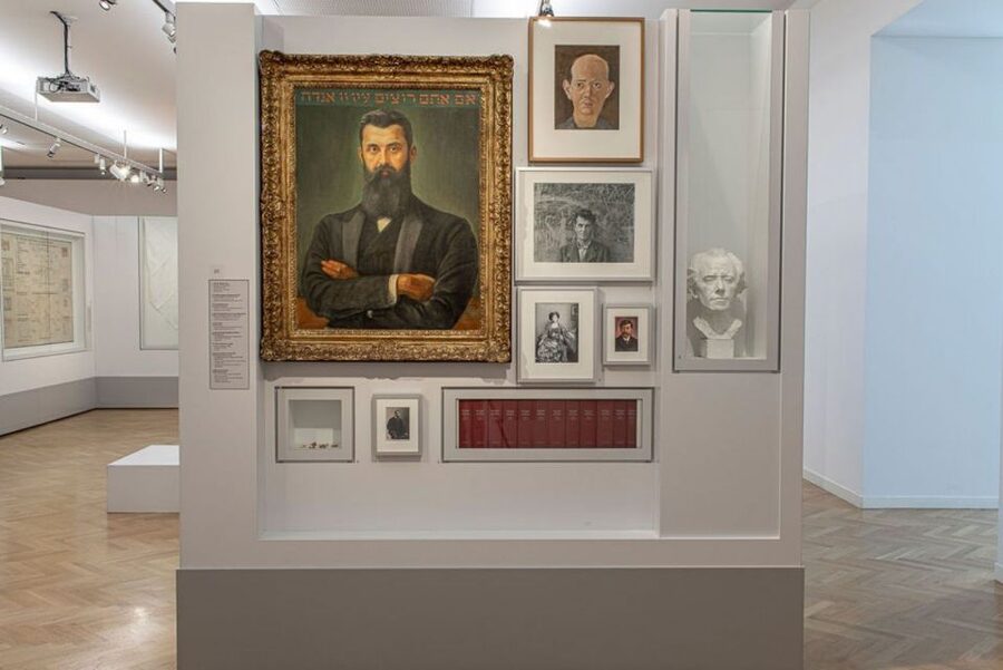 Vienna: Jewish Museum Vienna and Museum Judenplatz Tickets - A Frank Look at Austria’s Past and Present