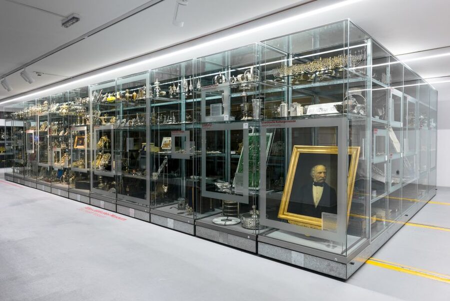 Vienna: Jewish Museum Vienna and Museum Judenplatz Tickets - Objects With Places and People Attached
