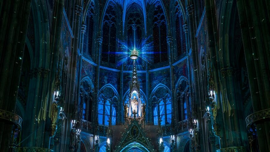 Vienna: Light of Creation Votive Church Immersive Light Show - The cold-weather warning is real