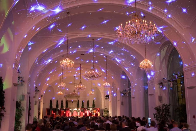 Vienna: Mozart and Strauss Concert at Schönbrunn - Arriving at Schönbrunn’s Orangerie
