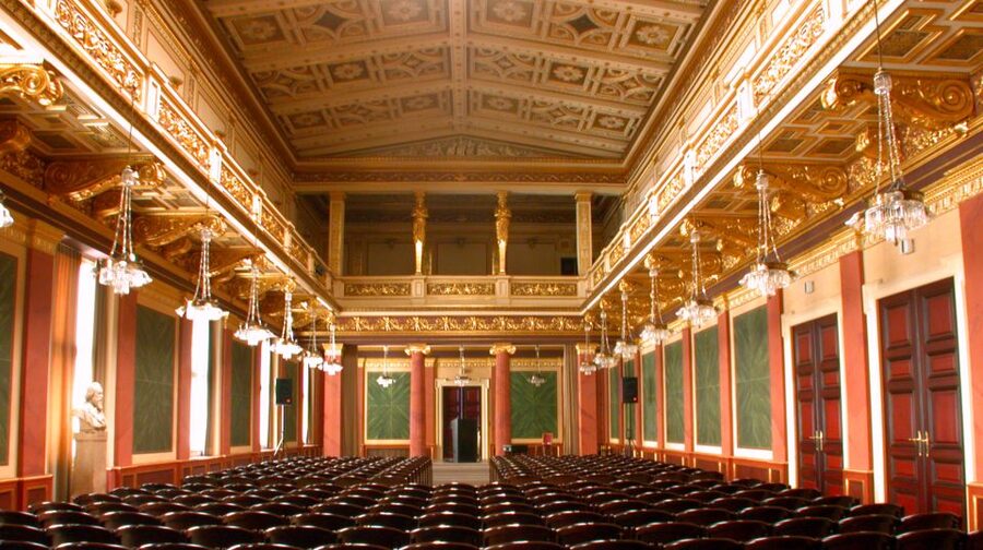 Vienna: Mozart Concert and Austrian Delights Dinner - Dinner at the Grand Hotel Vienna at 6 PM