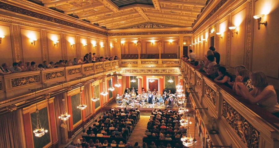 Vienna: Mozart Concert in the Brahms-Saal - What the 30 musicians bring to the stage