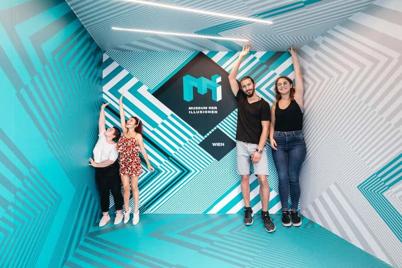 Vienna: Museum of Illusions Vienna Admission Ticket - The inclined room and the Ames room