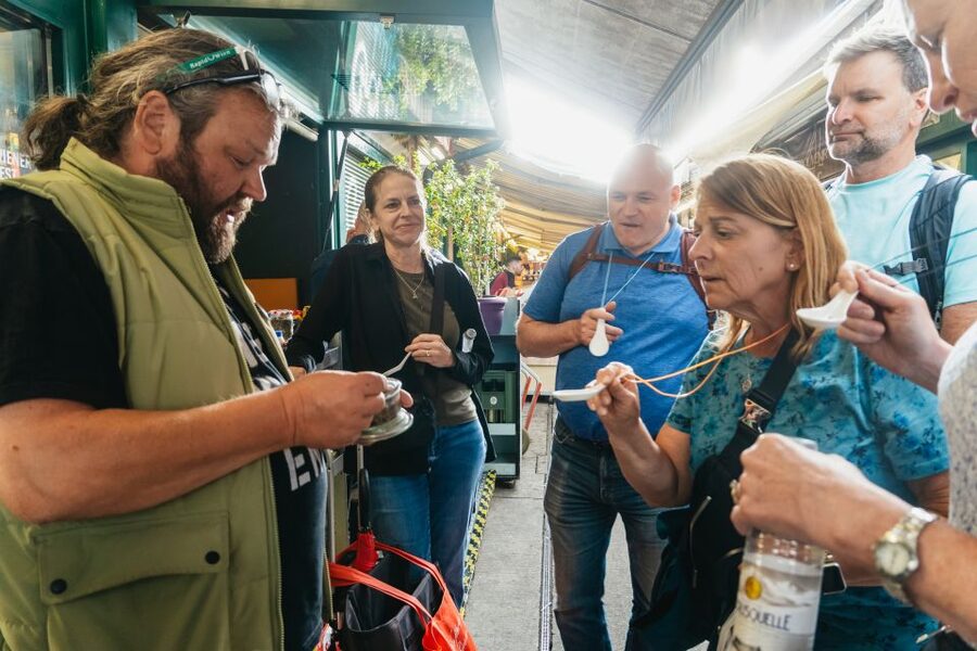 Vienna: Naschmarkt Food Tasting Tour - Guides who make the difference