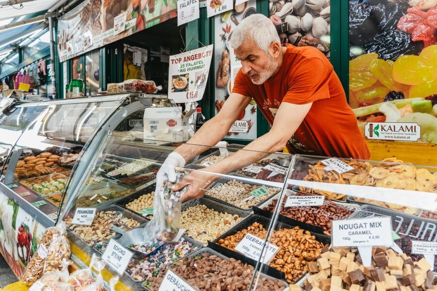 Vienna: Naschmarkt Food Tasting Tour - Who will enjoy this most?