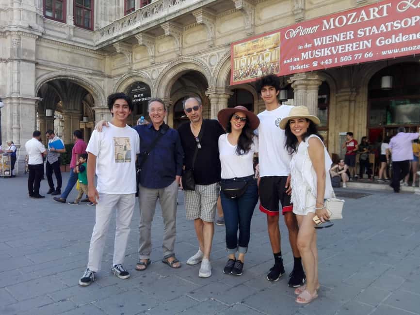 Vienna: Private Walking Tour with a Local Guide - Choosing between two and six hours