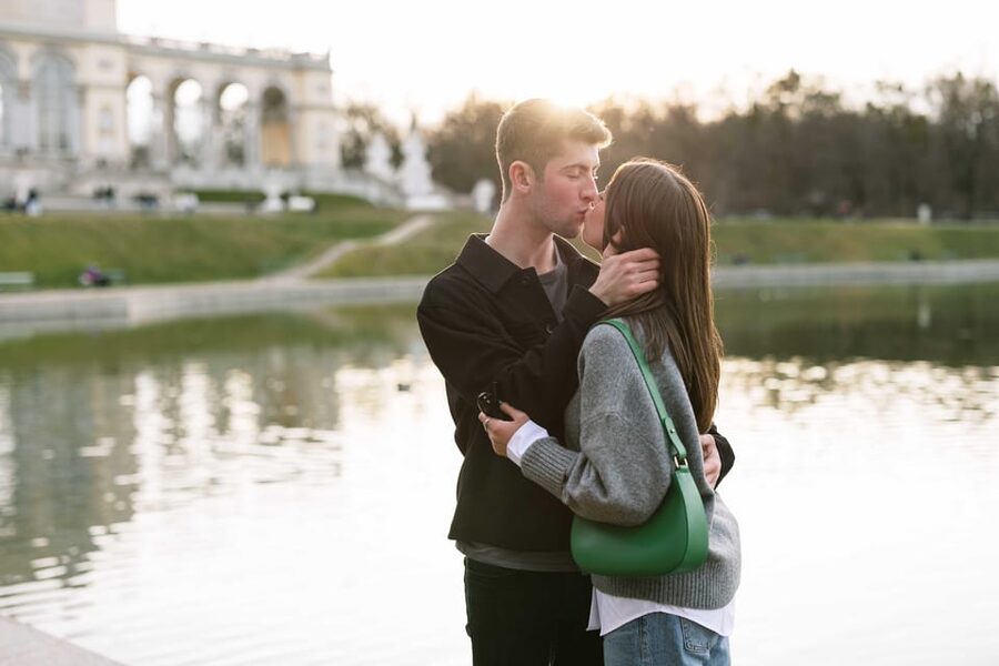 Vienna: Professional Photoshooting - A Vienna photo walk from the Opera House to Stephansdom