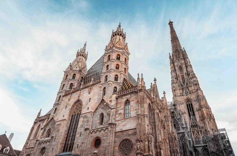 Vienna: Schönbrunn Palace and City Center Guided Tour - Seeing Vienna’s center one landmark at a time