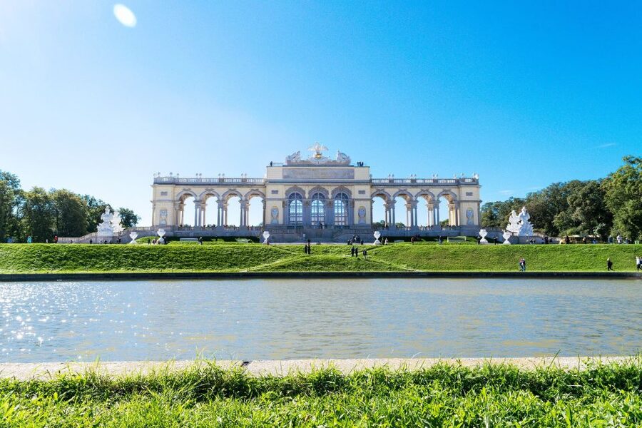 Vienna: Schönbrunn Palace & Garden Skip-the-Line Guided Tour - Practical ways to make the visit better