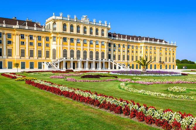 Vienna: Schönbrunn Palace Gardens Private Guided Tour - The one-hour walk through Schlosspark