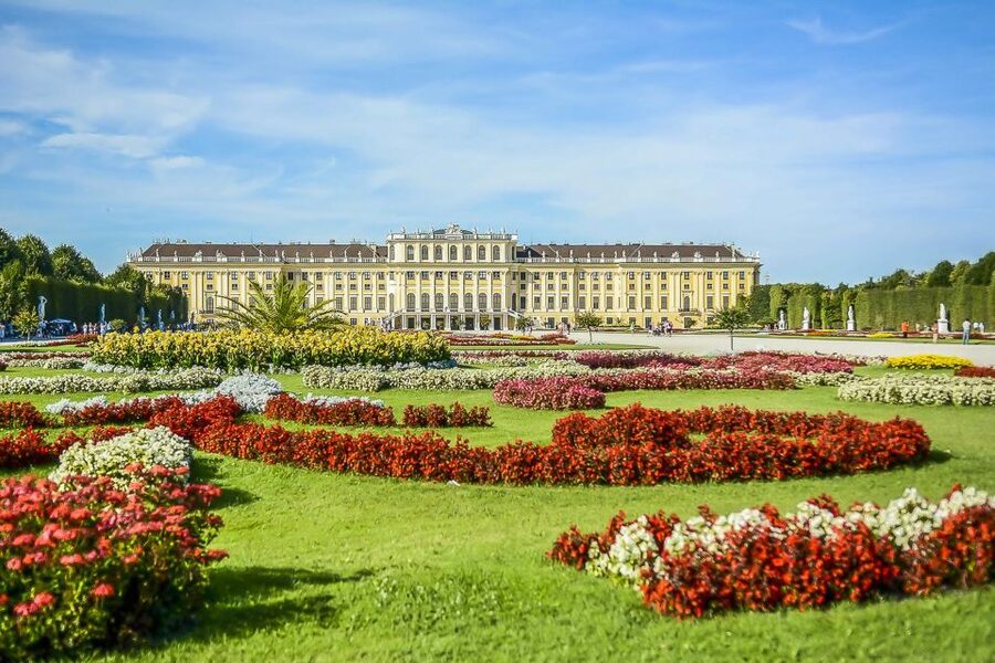 Vienna: Schönbrunn Palace & Gardens Skip-the-Line Tour - Practical tips for a better visit