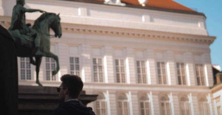 Vienna: Sex, Scandal & Taboo History Guided City Tour - The first stories: sex, status, and the Viennese elite