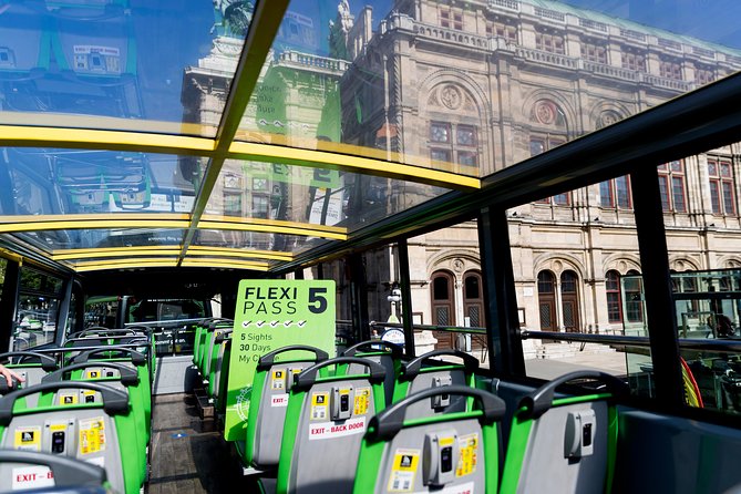 Vienna Sightseeing FLEXI Pass - Start with the hop-on hop-off bus