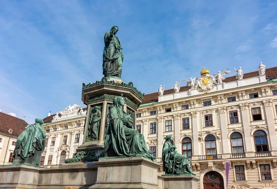 Vienna: Skip-the-Line Hofburg and Empress Sisi Museum Tour - Key points to know before booking