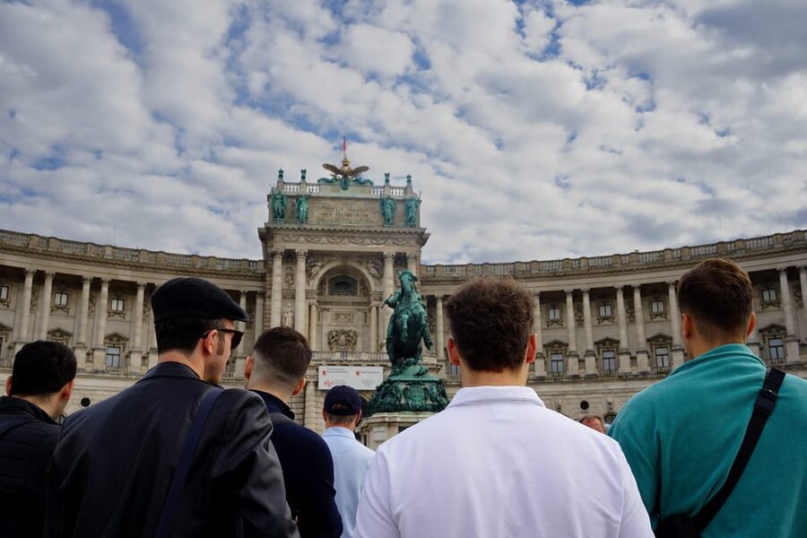 Vienna: Skip-the-Line Hofburg and Empress Sisi Museum Tour - Crowds, pace, and practical limits