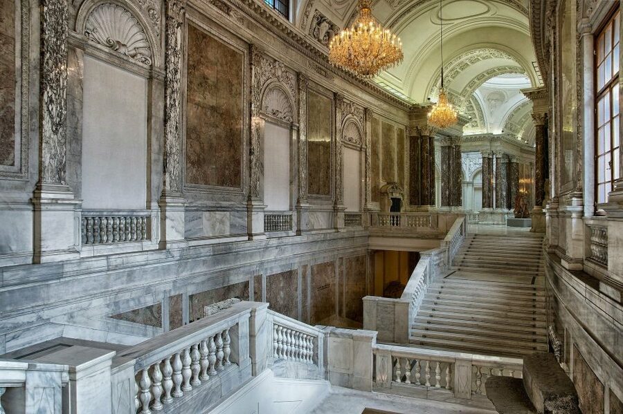 Vienna: Skip-the-Line Hofburg Ticket & Sisi Museum Tour - Timing, accessibility, and cancellation