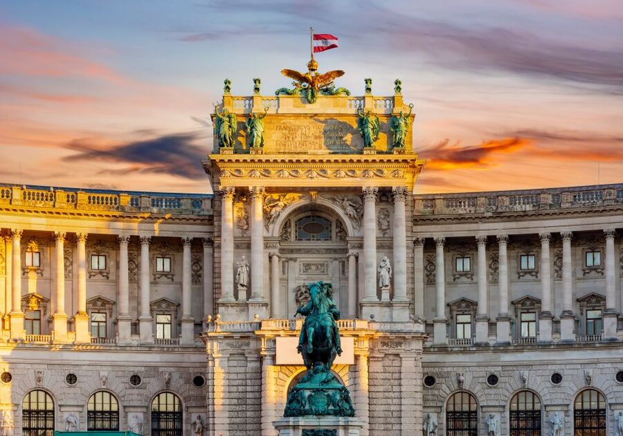 Vienna: Skip-the-Line Sisi Museum, Hofburg and Gardens Tour - The Spanish Riding School Stop