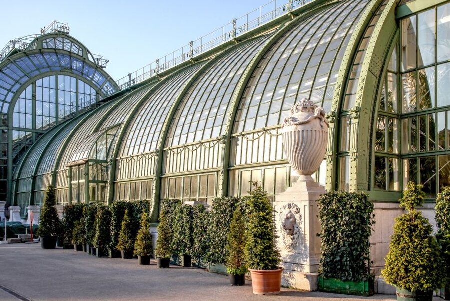 Vienna: Skip-the-Line Sisi Museum, Hofburg and Gardens Tour - How the Guides Shape the Experience