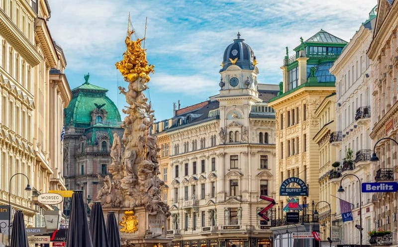 Vienna: Small Group Guided Walking Tour of City Highlights - Museums and the Maria Theresa Memorial