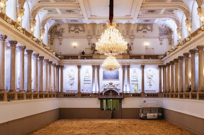 Vienna: Spanish Riding School Guided Architectural Tour - Practical tips for a smoother visit