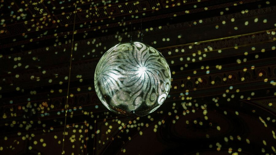 Vienna: Strauss Classical Concert with Soprano & Light Show - Practical Timing for Your Vienna Evening