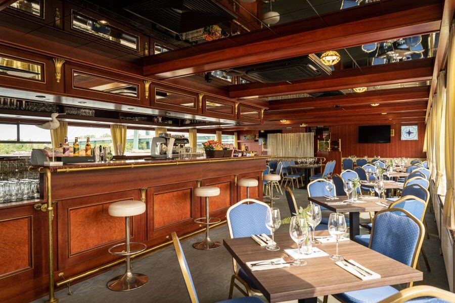 Vienna: Sunset Summer Cruise - Accessibility and booking flexibility